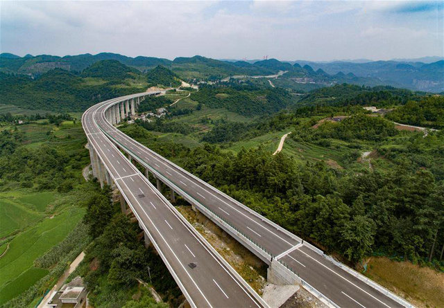 Guizhou Expressway section of Guizhou Expressway in Bijie City, Guizhou (Photo taken on July 16, 2016).