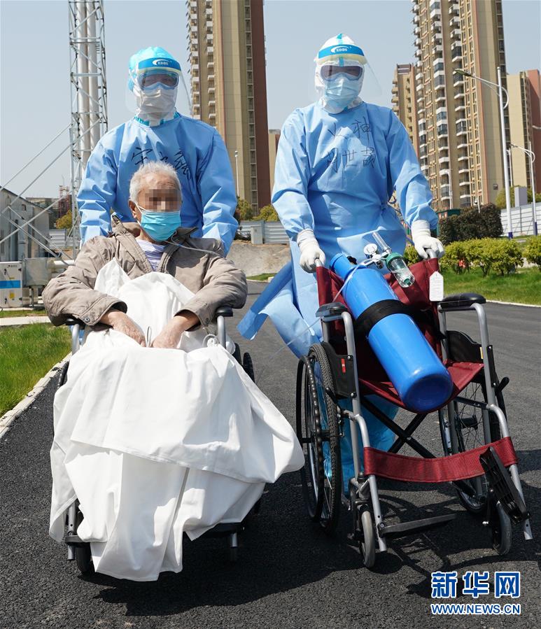 (Xinhua All-Media Headlines·Interactive Pictures and Texts) (3) Forward regardless of the weather - written at a time when the national epidemic prevention and control battle has achieved major strategic results