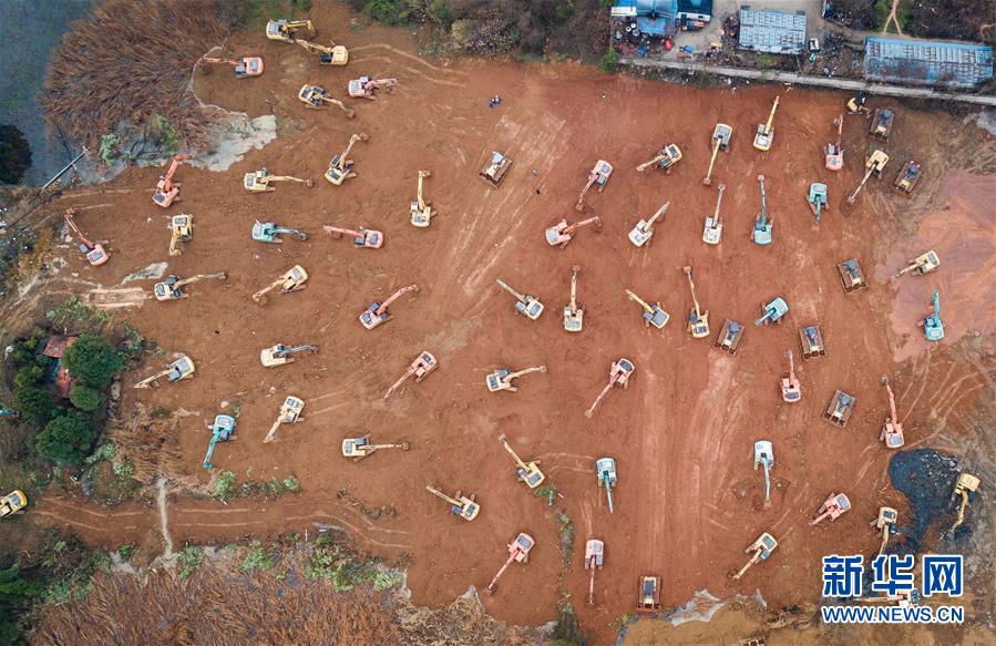 (Xinhua All-Media Headlines·Interactive Pictures and Texts) (8) Forward regardless of the weather - written at a time when the national epidemic prevention and control battle has achieved major strategic results