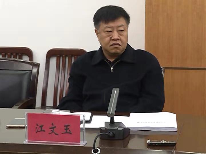 省委副秘书长江文玉在见面会上讲话时说,脱贫攻坚是全党的重要政治