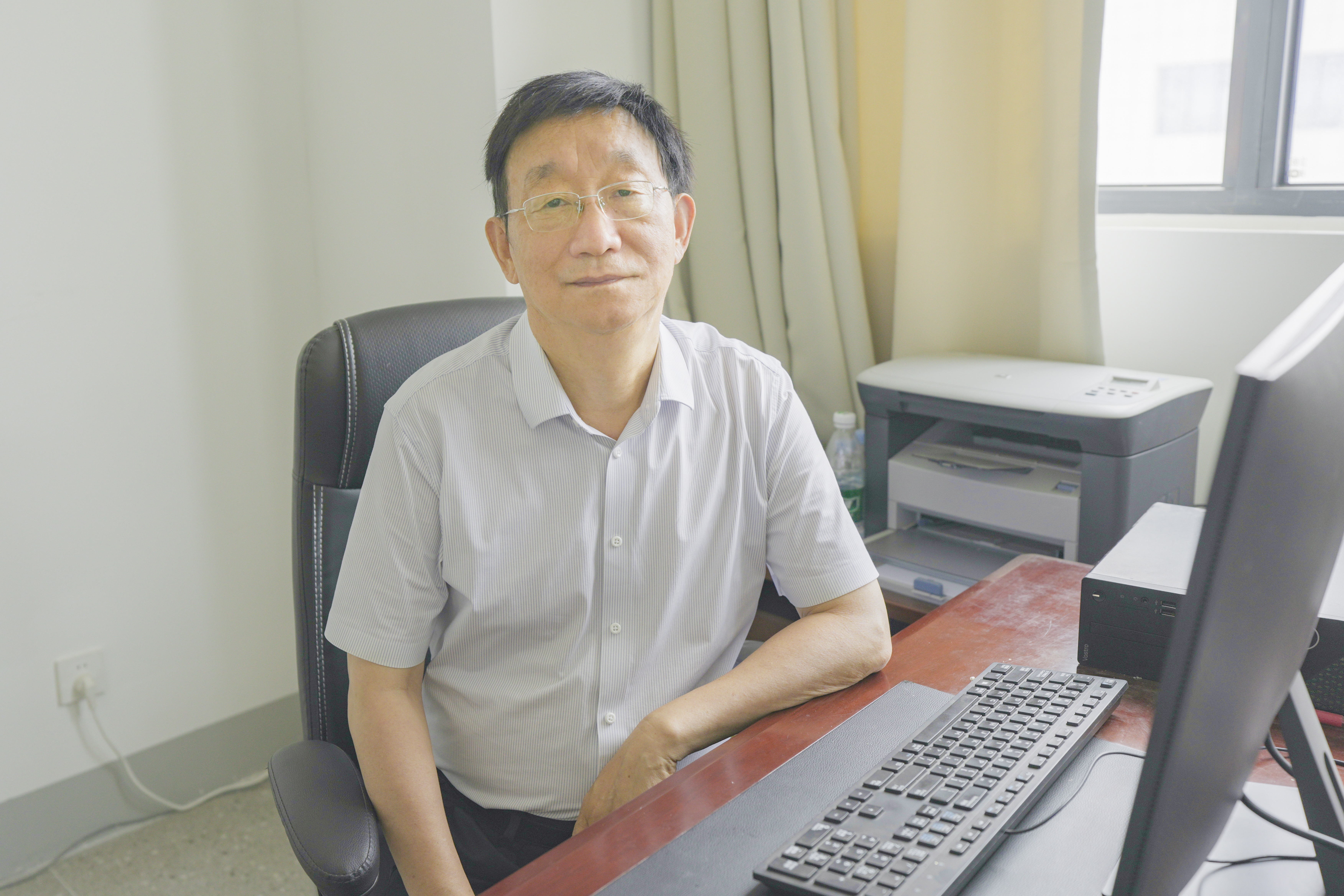 廖富洲教授(1)