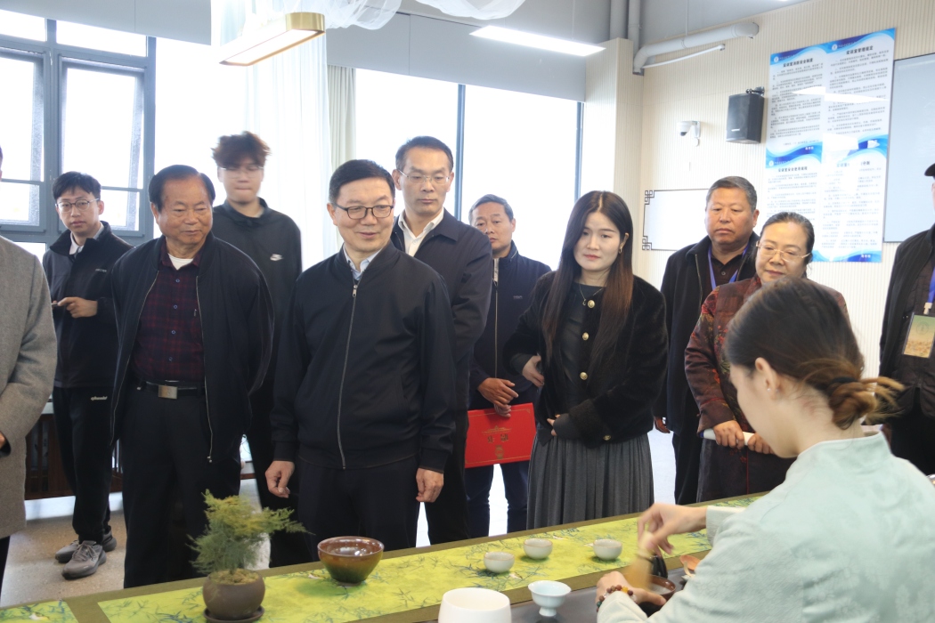 47c100ac80d68399541f4cbac6aefe7_副本