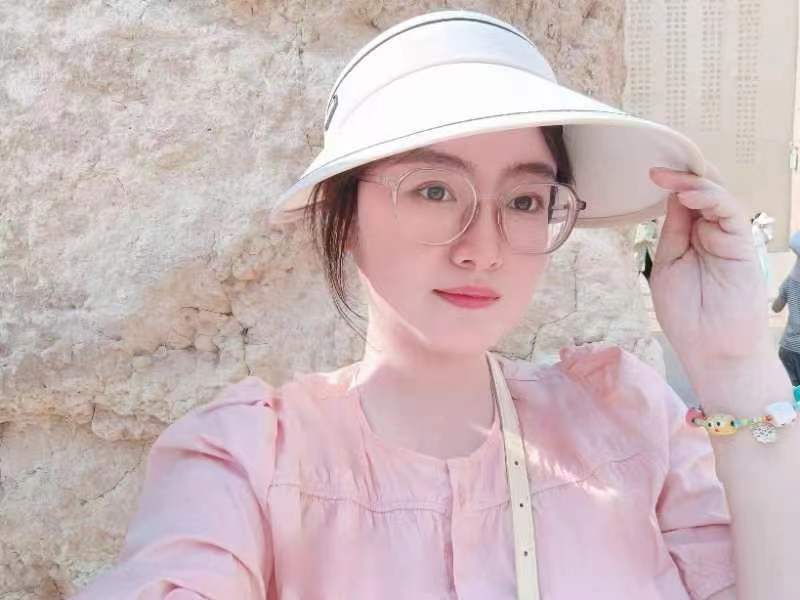 杨静