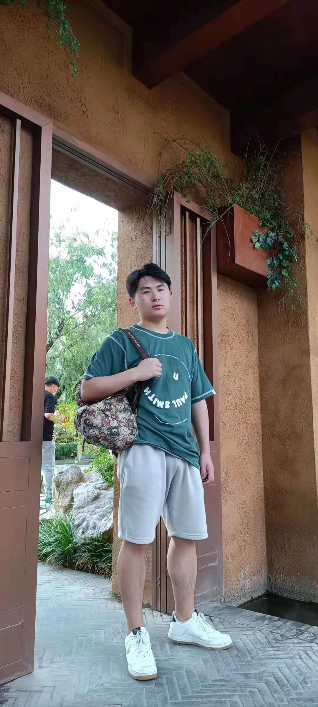 袁亚豪 河南大学