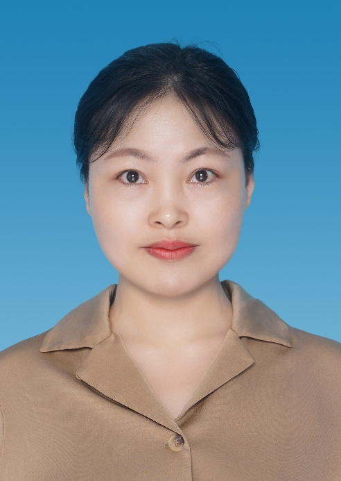 龚玲