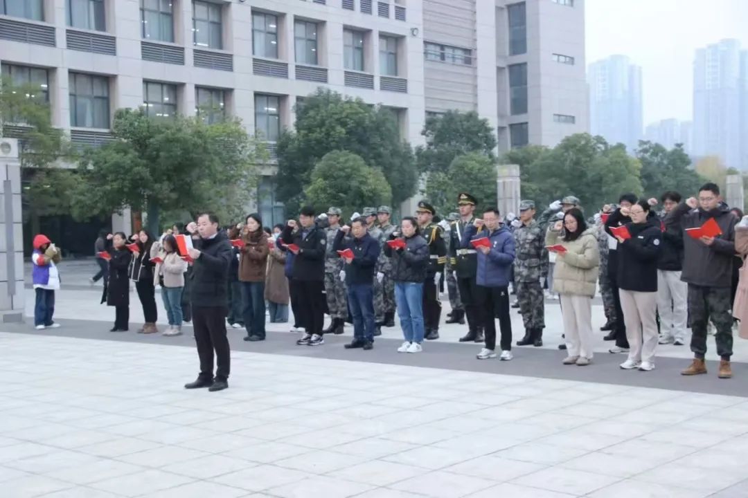 640 (1)