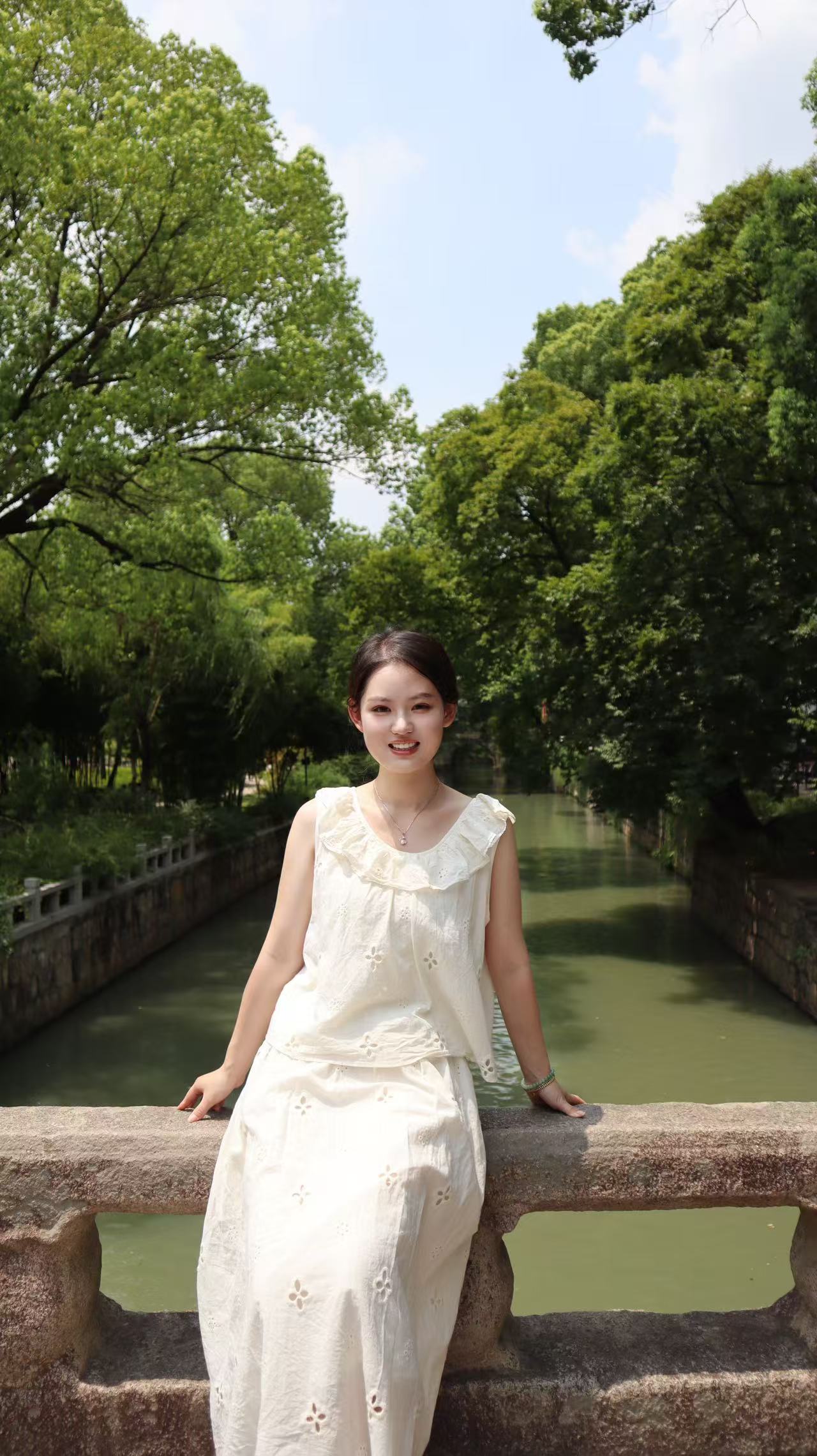 姬芷兰