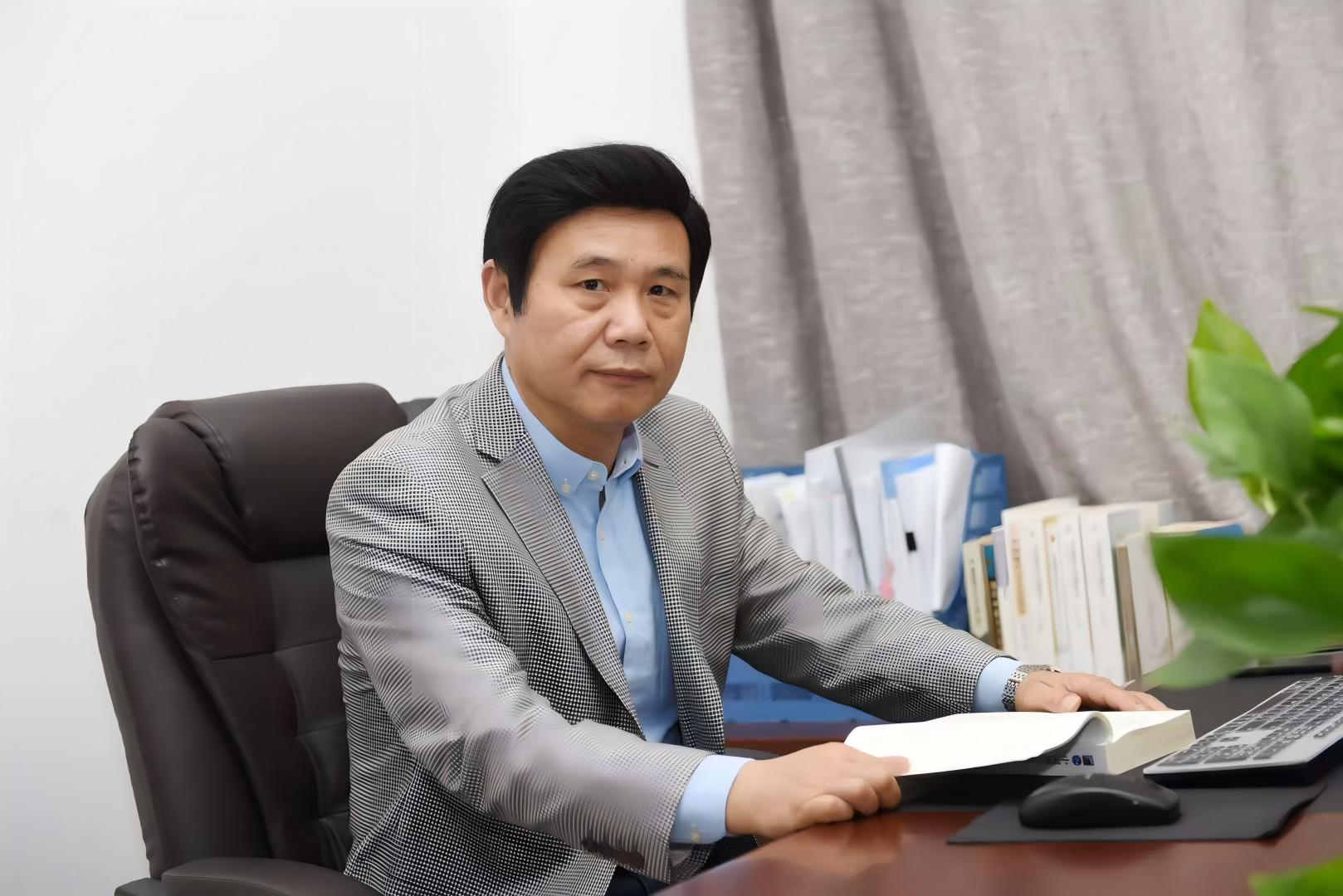 田锐生教授