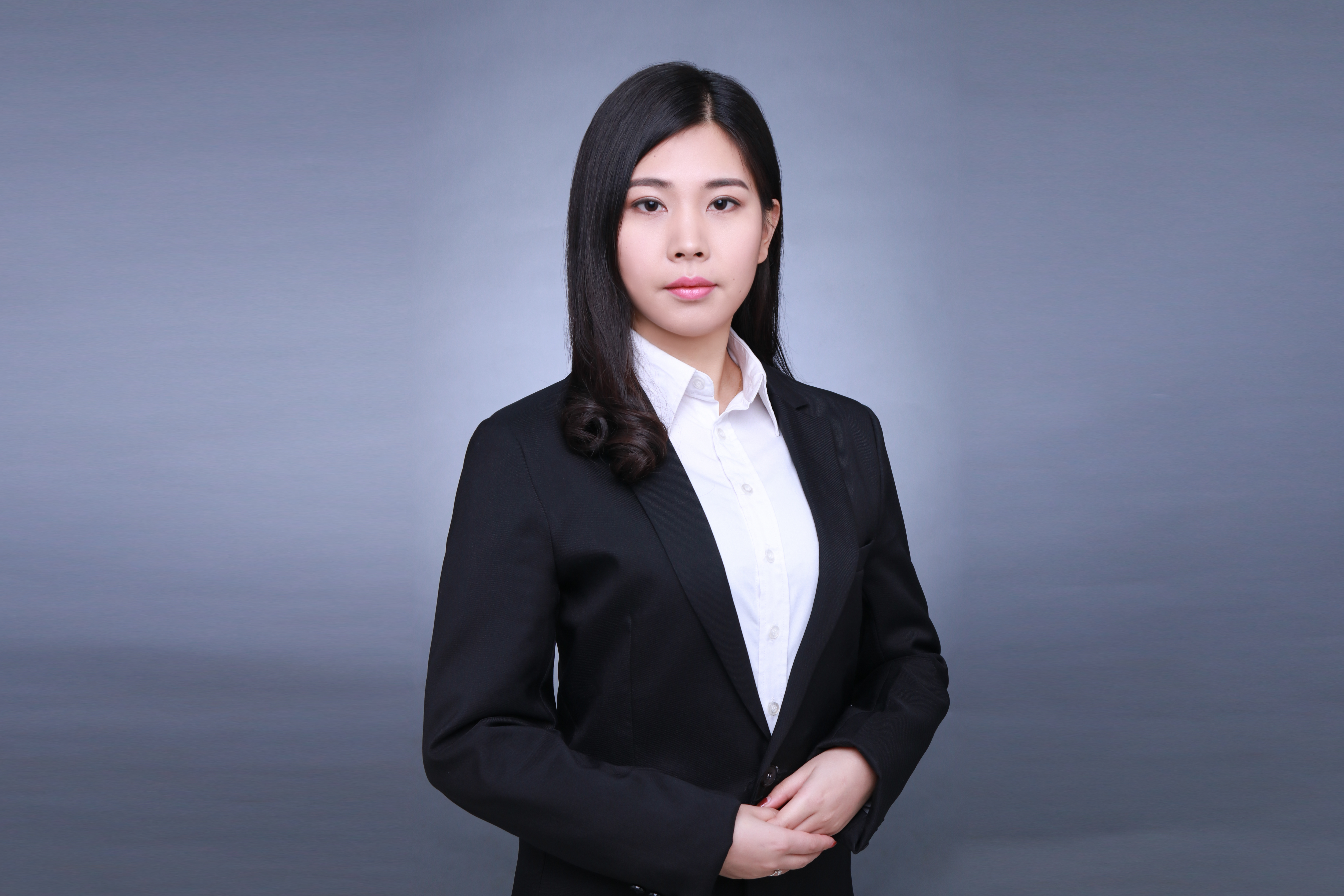 石璐璐律师