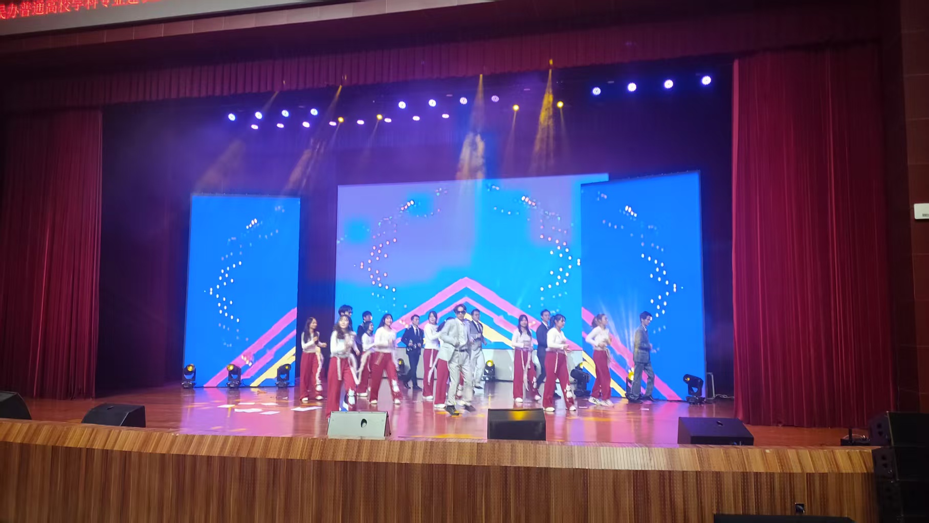 微信图片_2025-11-17_235025_304