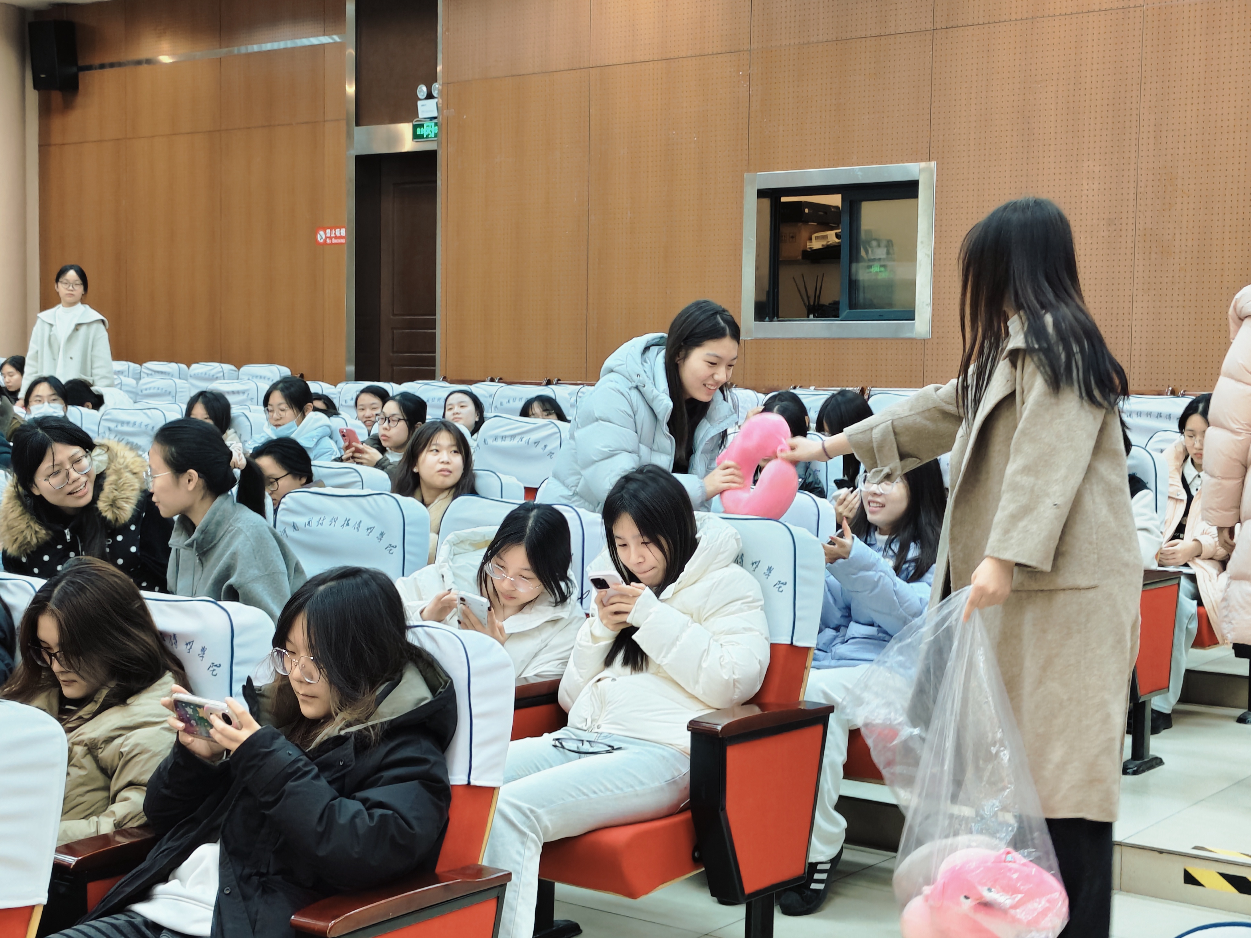 微信图片_2025-12-09_220245_174