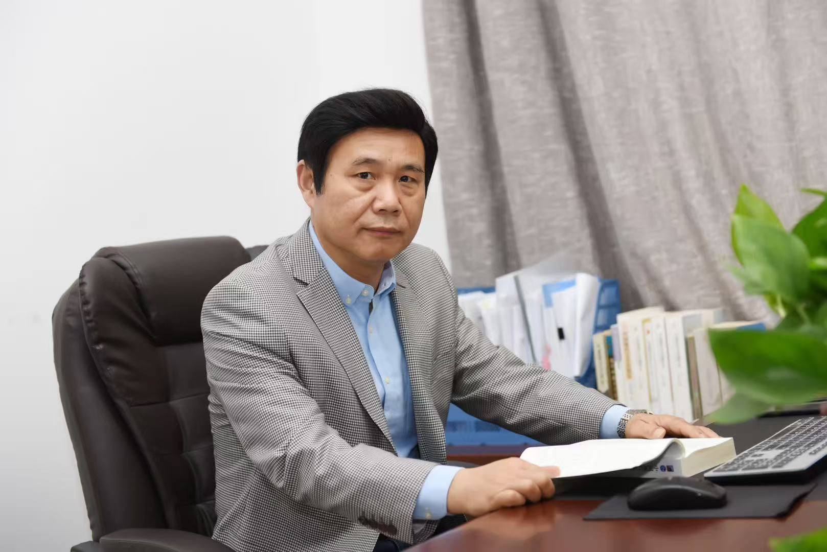 田锐生