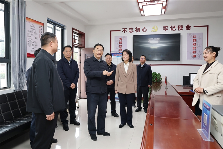 刘宁深入许昌市鄢陵县魏都区宣讲党的二十届四中全会精神时强调 把思想和行动统一到全会精神上来 统筹推进高质量发展和高效能治理