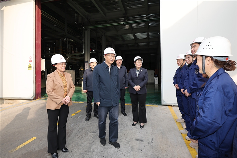 827f0ea9a8c44828882cb55aebcf6493_s