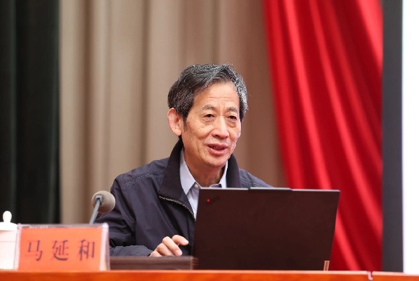 b8a02bc620d3db766ebd6a8beb824d12_副本