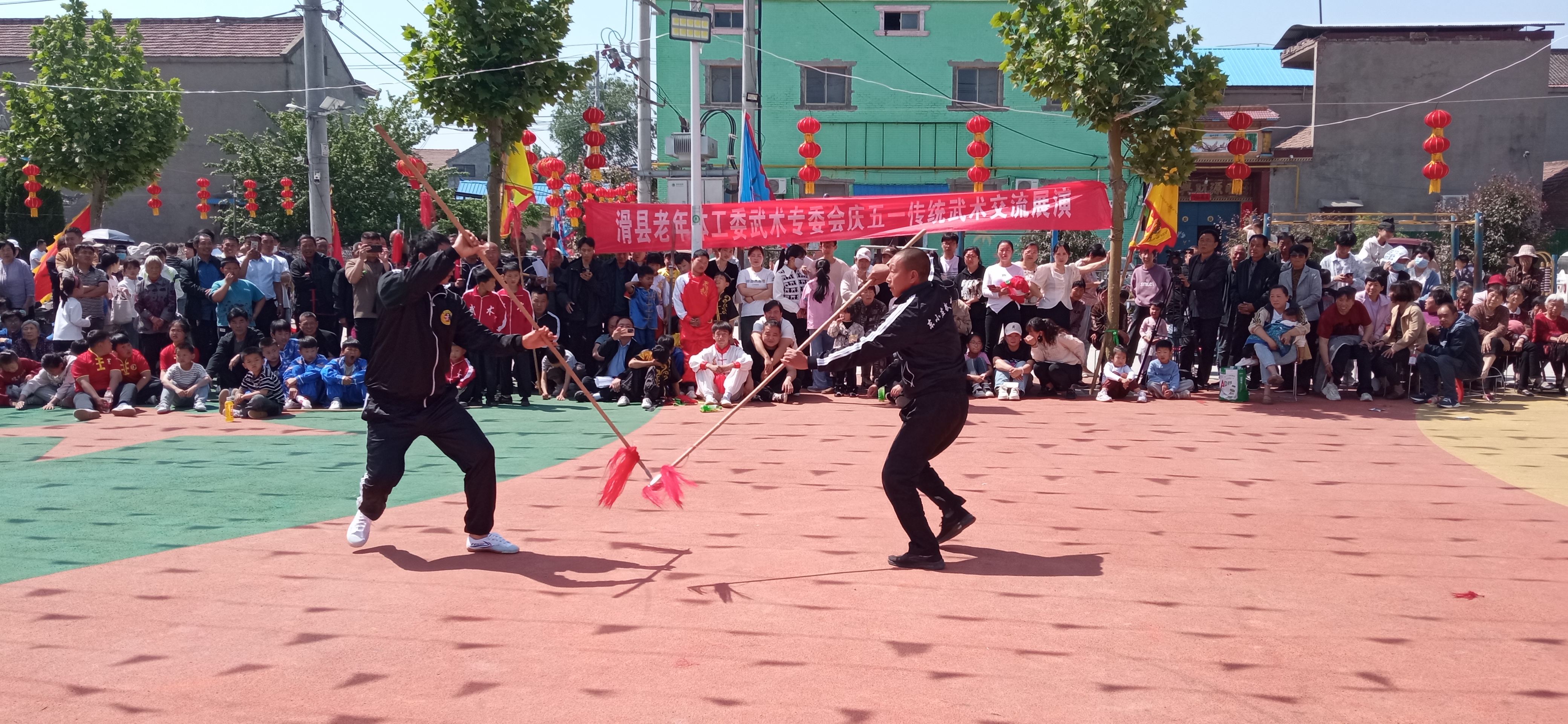 滑县举行董西北村首届武术文化节暨武术专委会“庆五一”传统武术交流展演活动 (3)