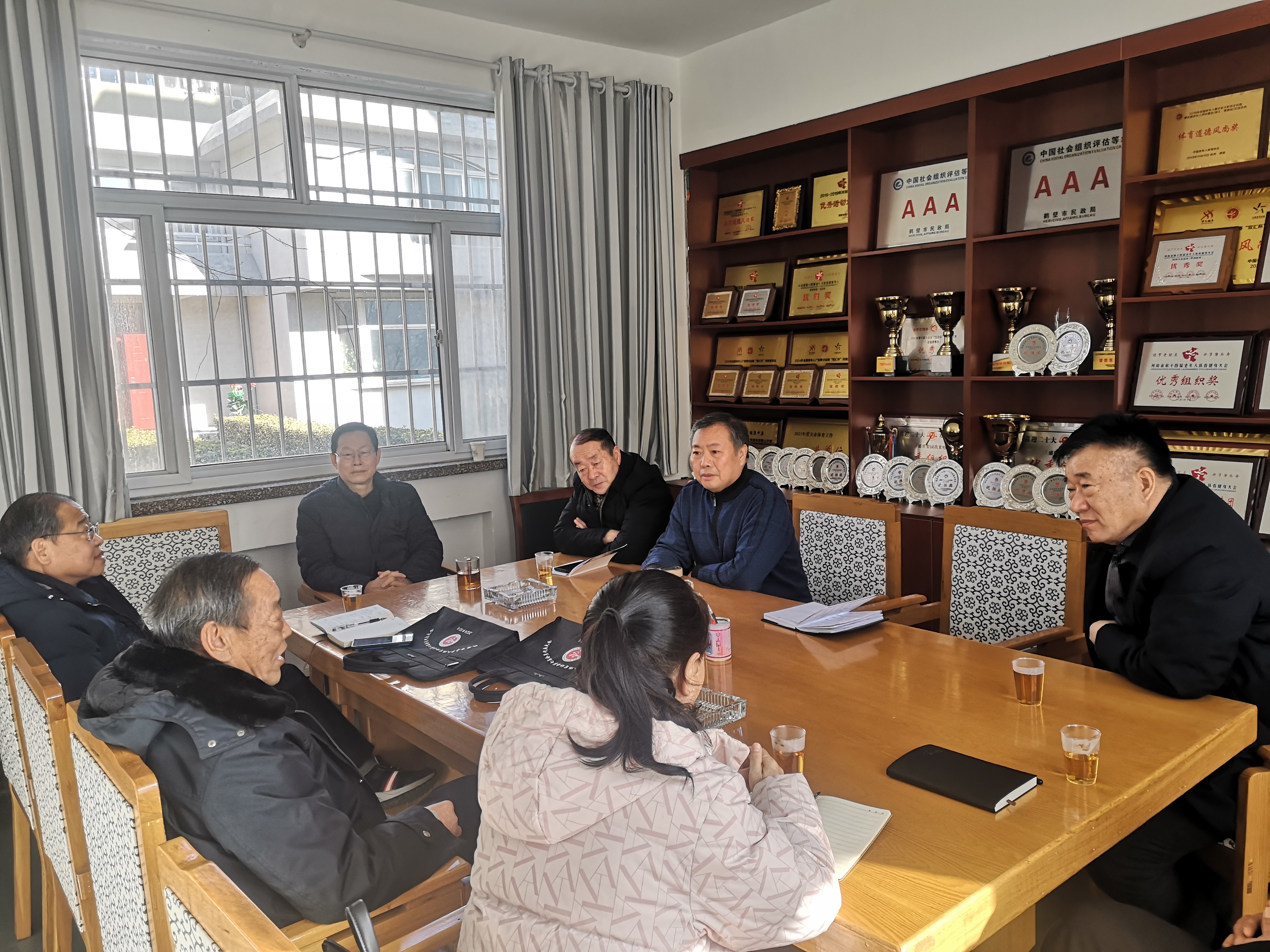座谈会1