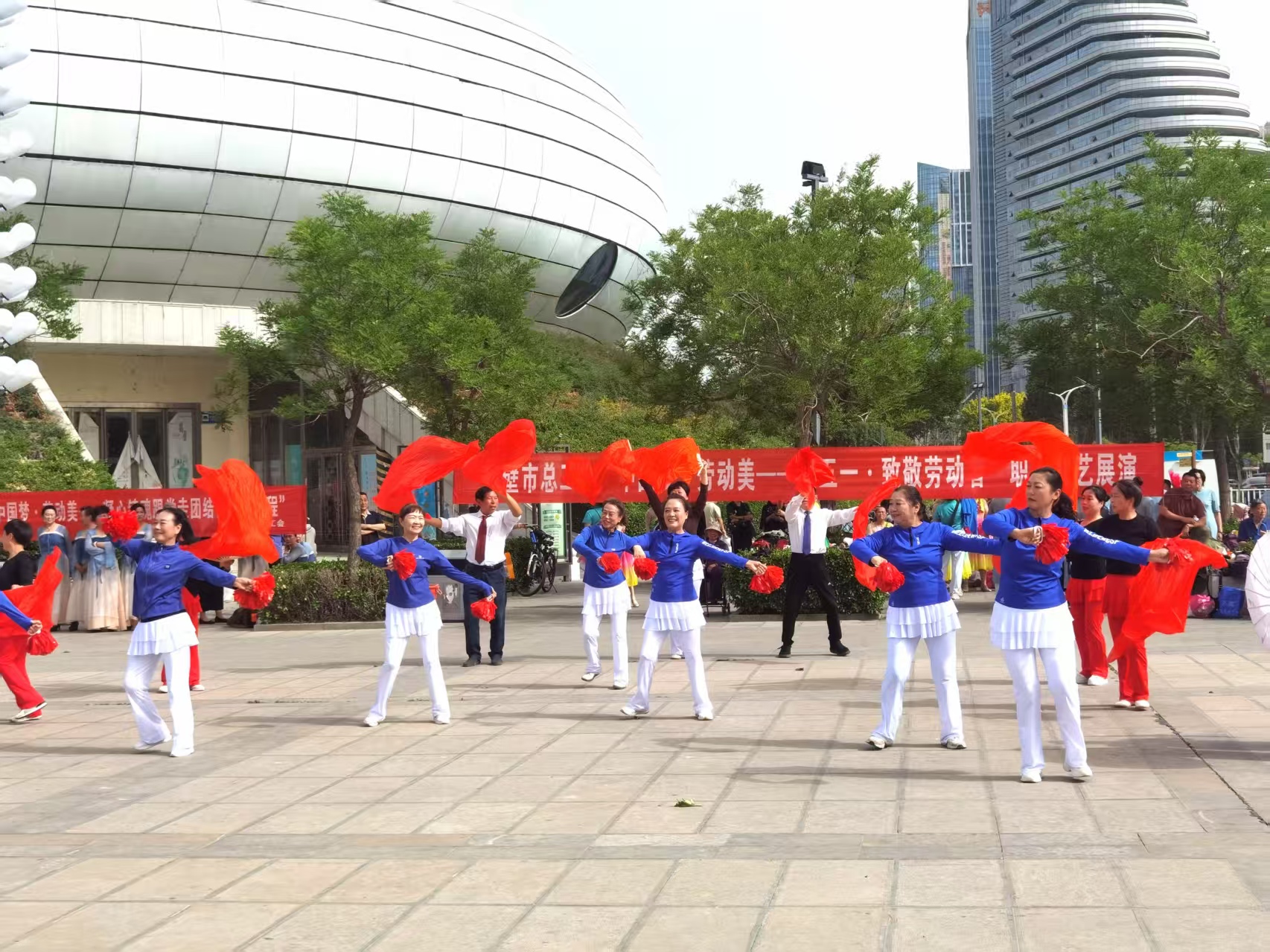 五一秧歌2