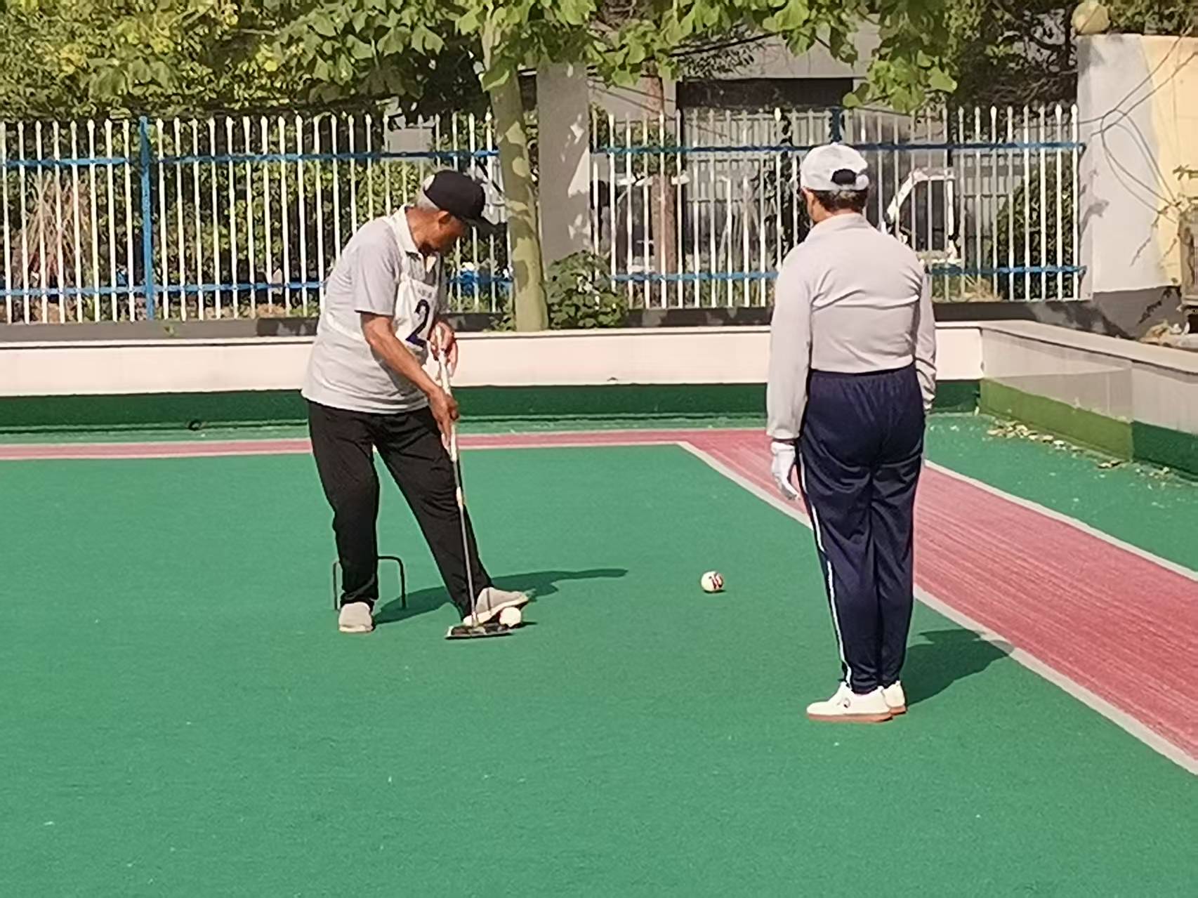 3瞄准击球