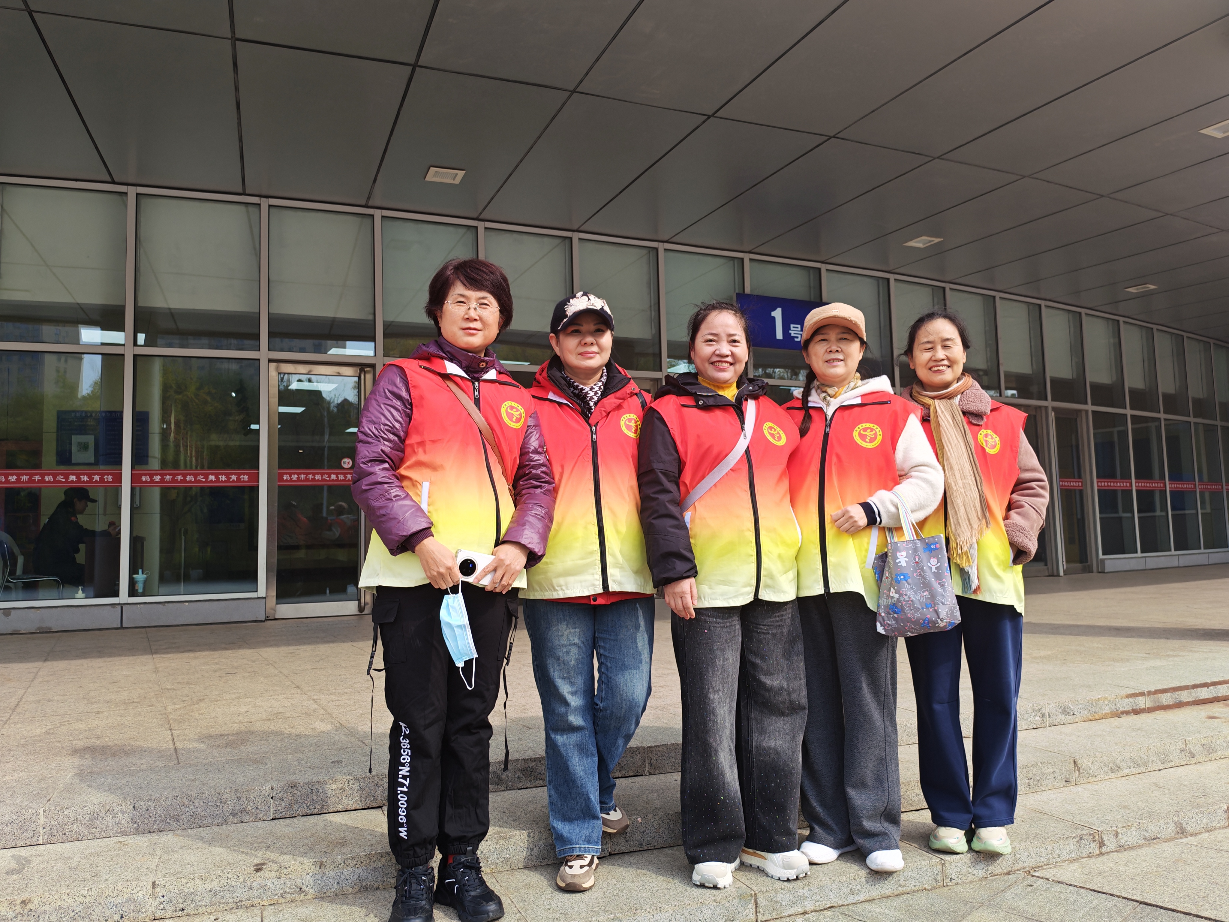 银龄志愿者合影