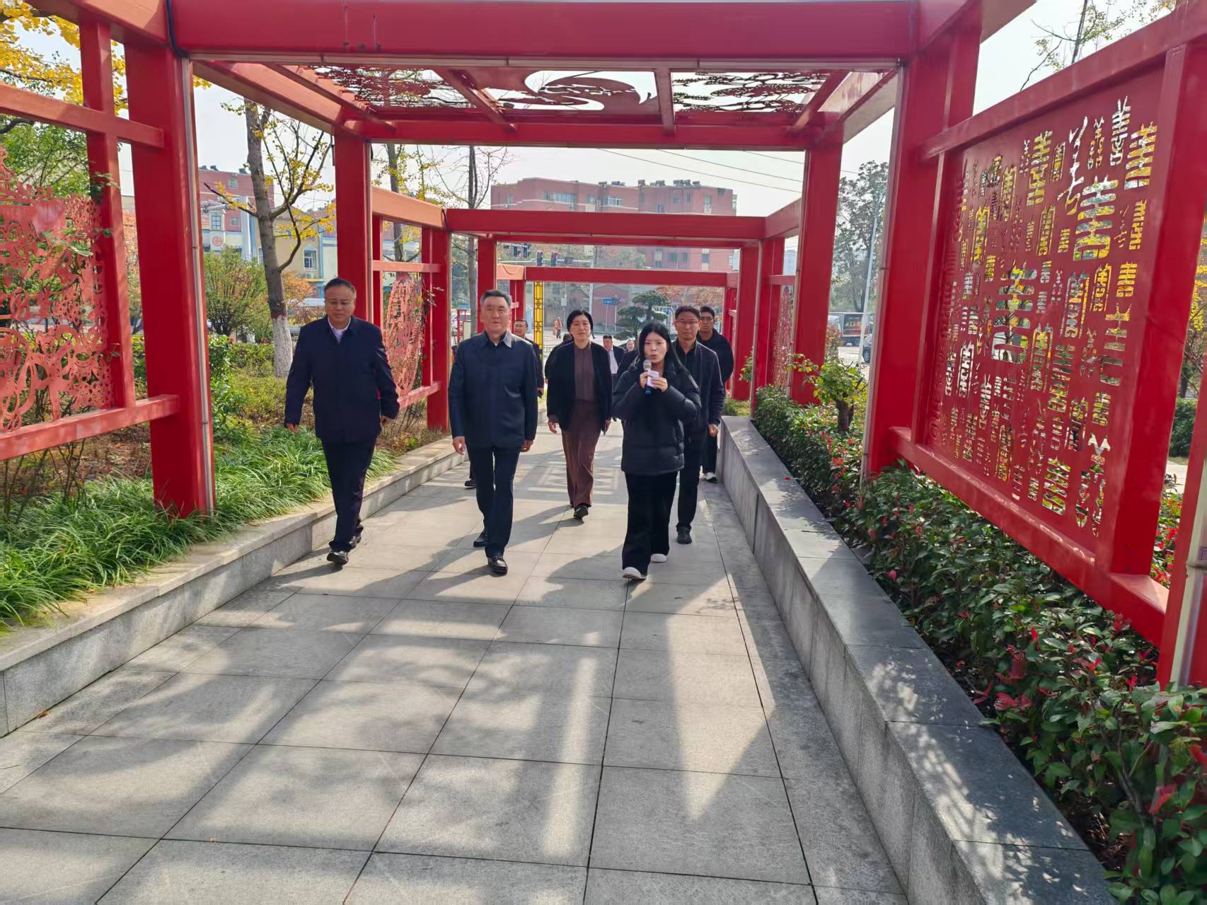 王保存在山城区调研2