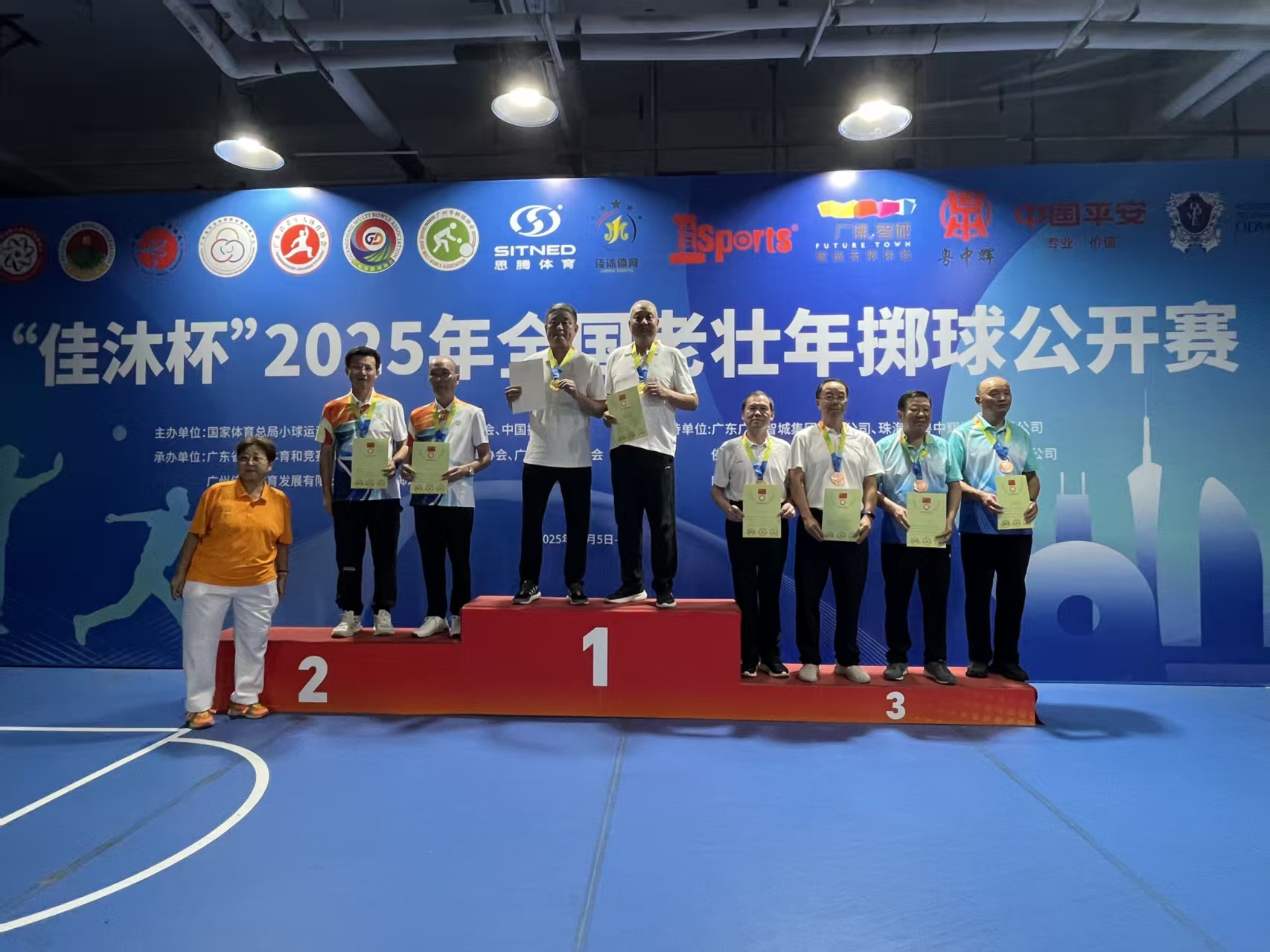 双打冠军曹桐桓孔昕