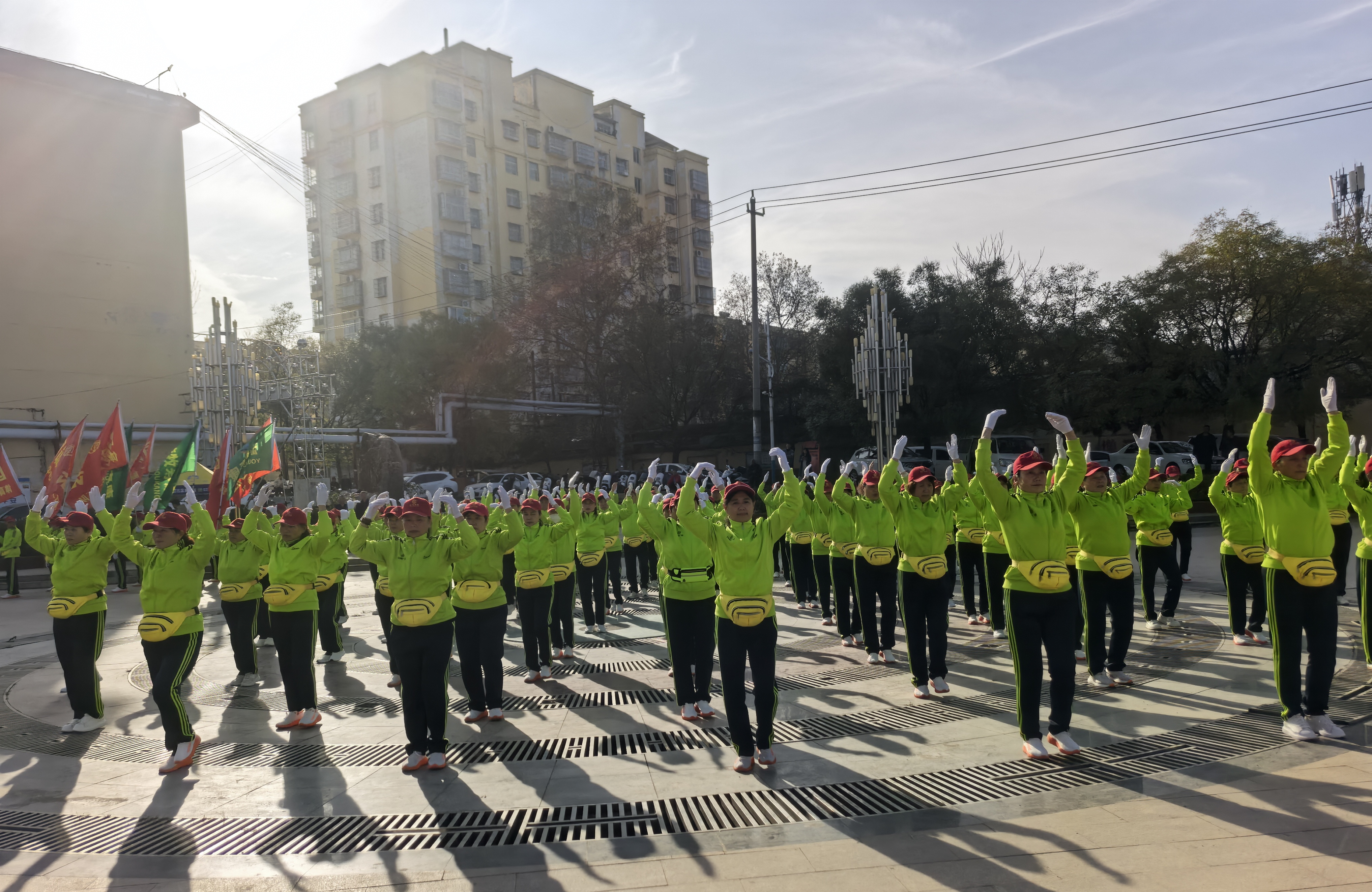 25年健步走大联动活动照片