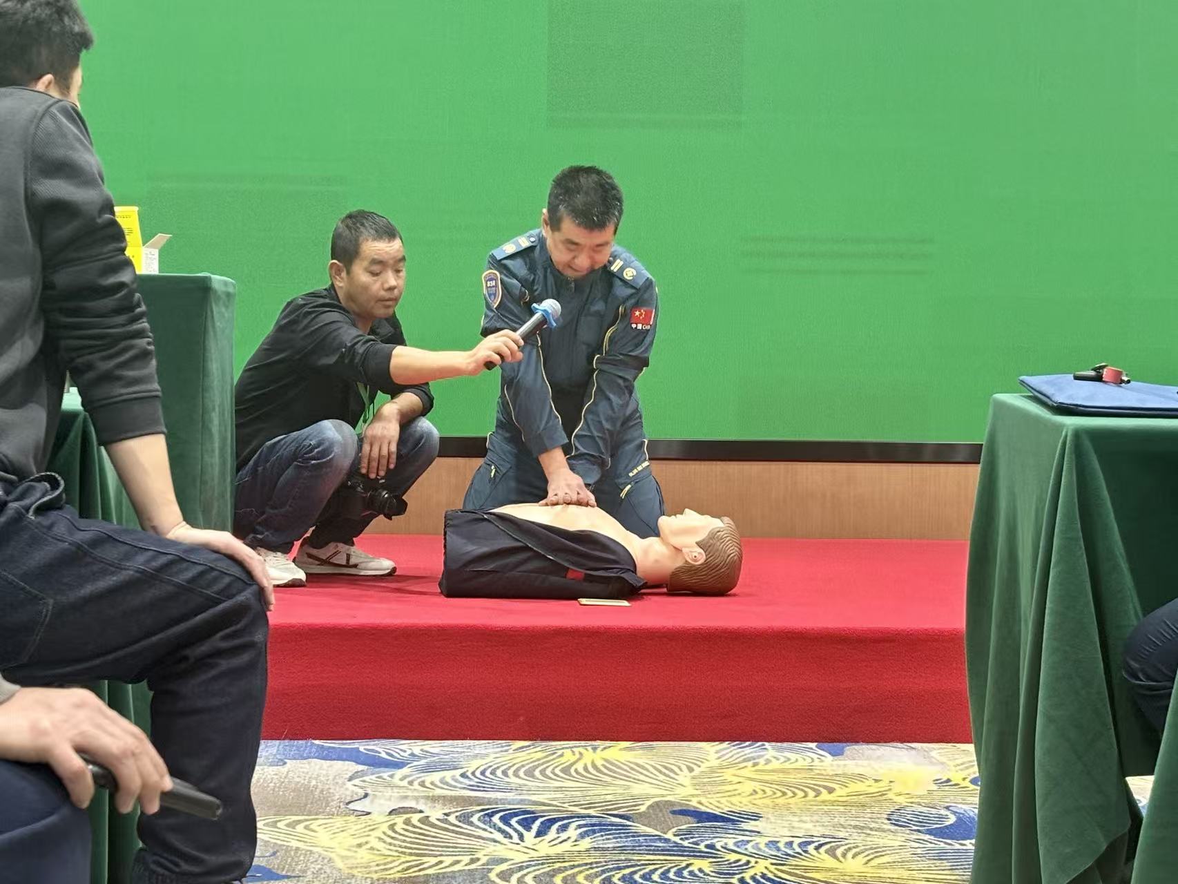 fde0ce18e2bea28331ad19bdd380e3e5