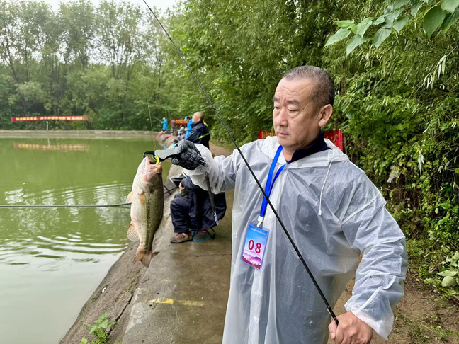 f1419f152e08b8d41f8c633e43b2b35a_750