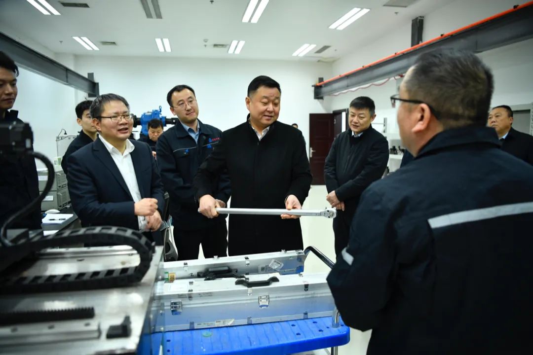 瞄准“开门红” 立起“风向标”——岳希忠到豫检集团计量院有限公司调研