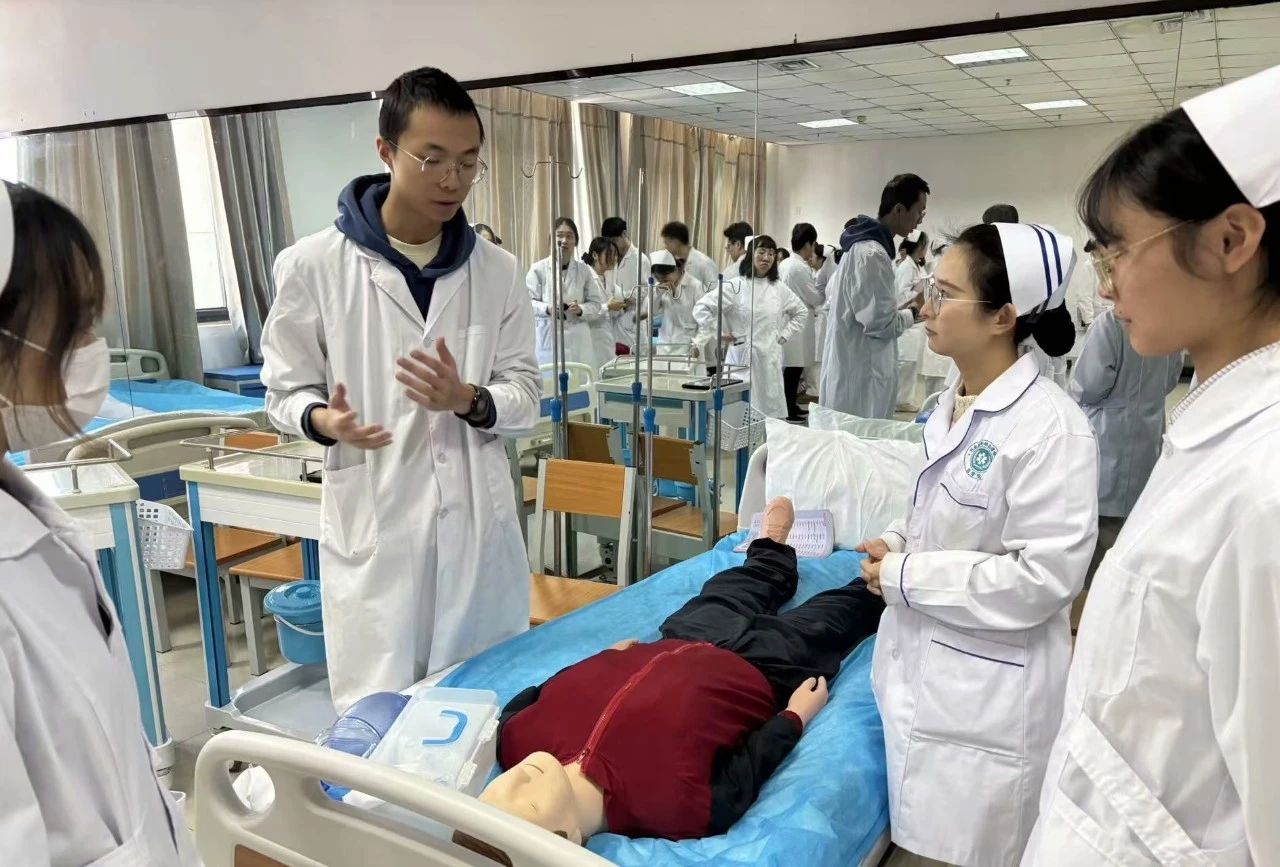 育人活动 2